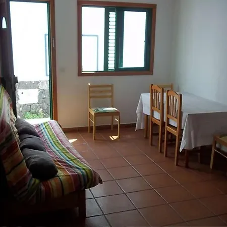 Apartment Arrieta Sleeps 4 Wifi